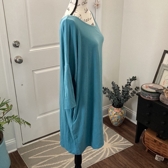 Zenana Premium Women’s Plus Oversized Dolman Sleeve Tunic Top Size 1X - Picture 4 of 11